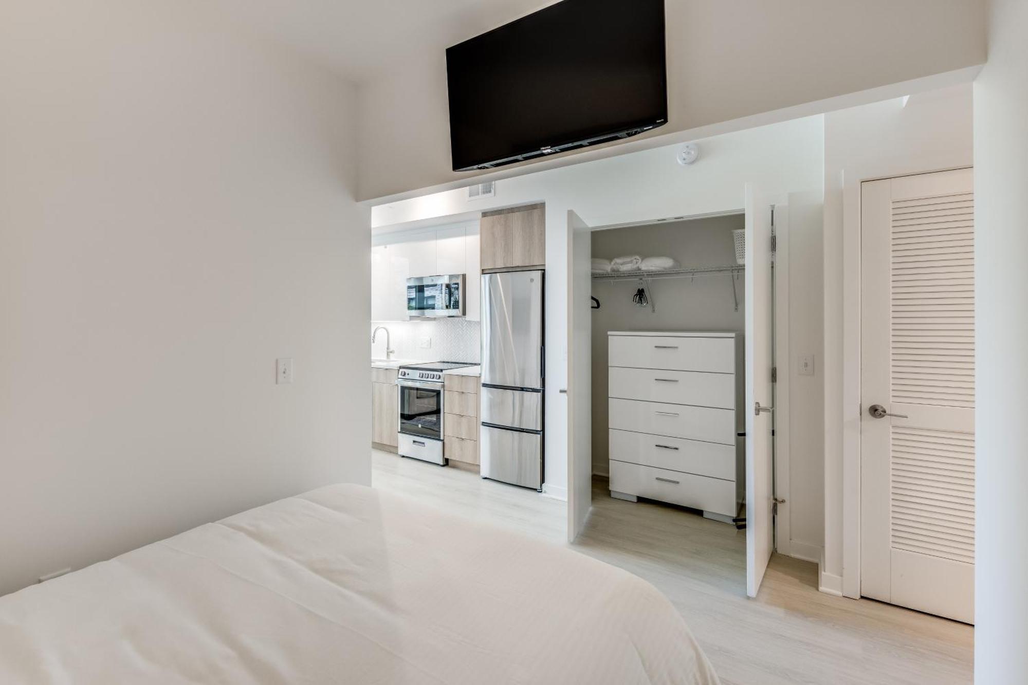 Global Luxury Suites At Capitol Hill Вашингтон Номер фото