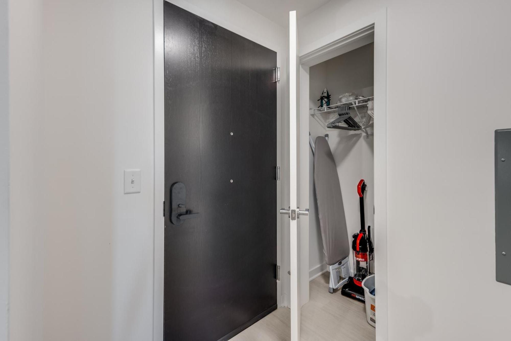 Global Luxury Suites At Capitol Hill Вашингтон Номер фото