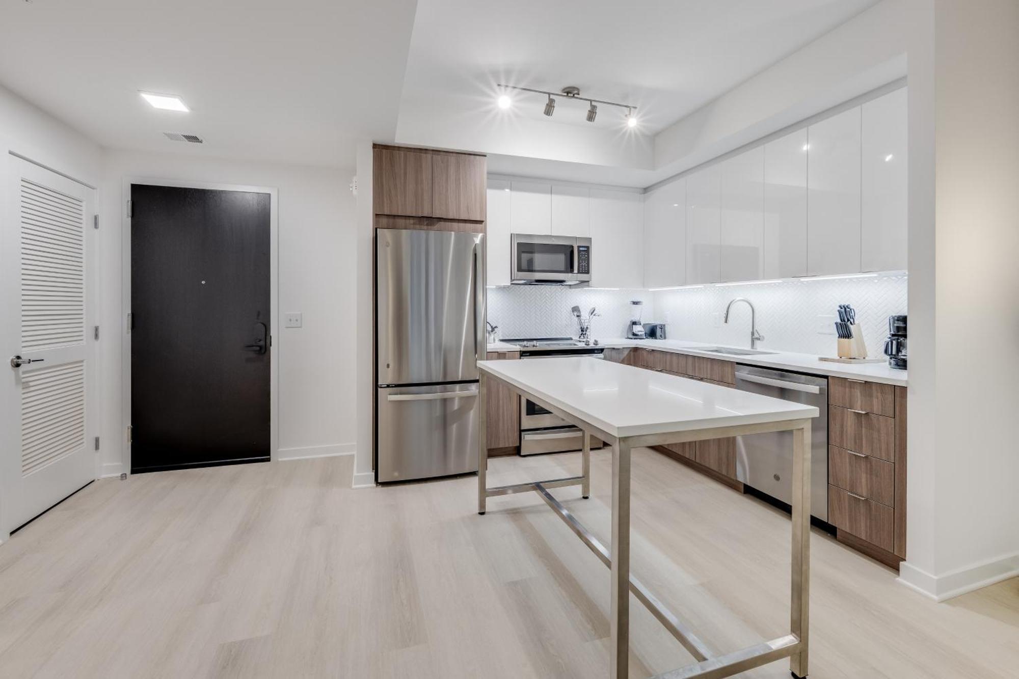 Global Luxury Suites At Capitol Hill Вашингтон Номер фото